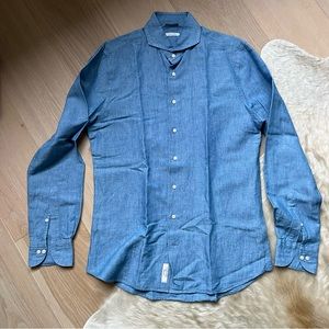 Suit supply button down